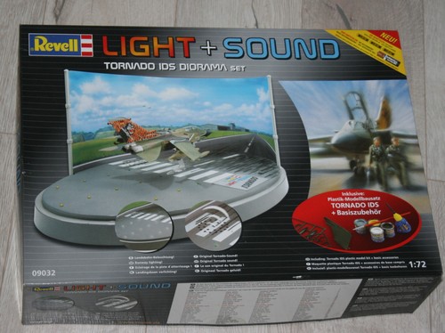 Revell 09032 tornado ids - revell,